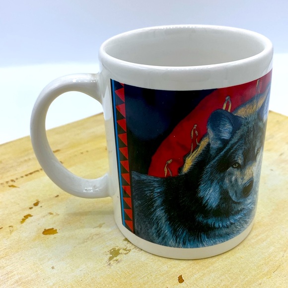 Leanin’ Tree Boulder Colorado Native American Wolf Mug By Nancy Wood Tabor - Picture 5 of 8